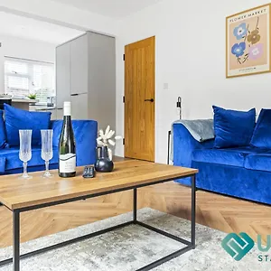  Apartment Spacious House - Near Hospital, Sherwood, Clinton Street Market, Qmc & Centre